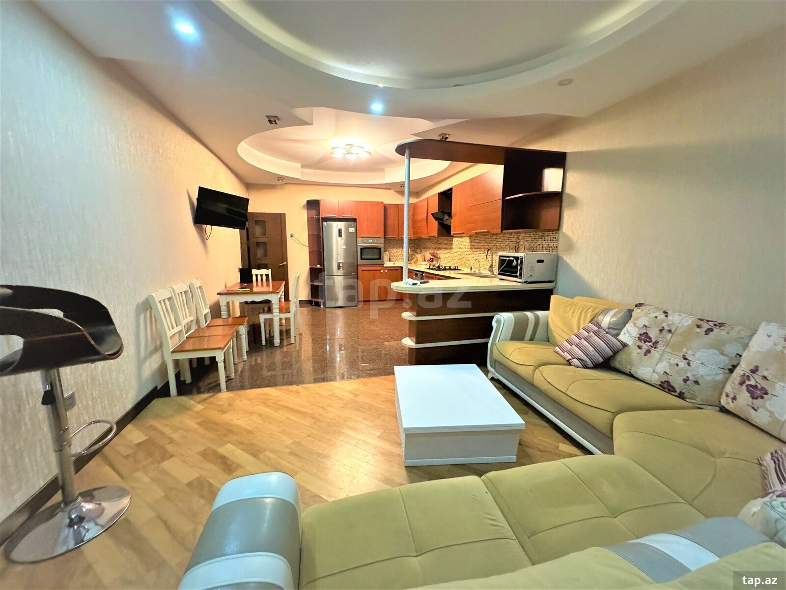 4-otaqlı yeni tikili kirayə verilir, Təbriz küç., 200 m² (11)
