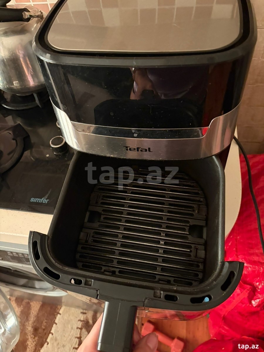 Tefal Easy Fry & Grill 2-in-1 Air Fryer  (2)