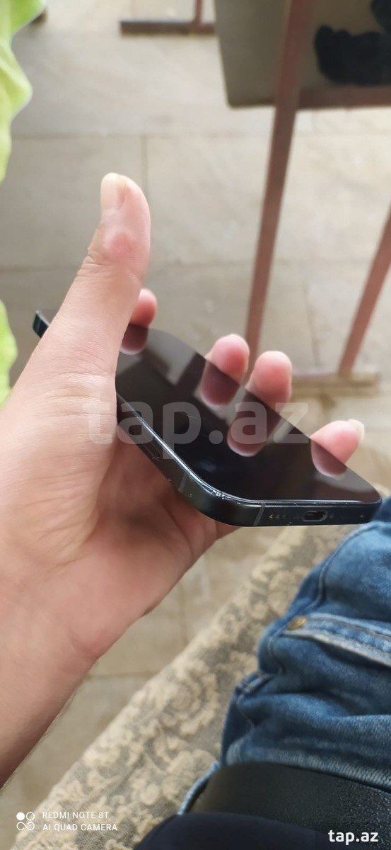 Apple iPhone 15 Black 128GB/6GB (5)