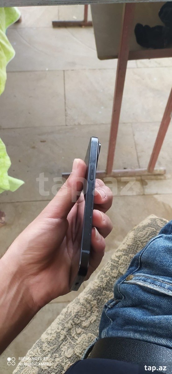 Apple iPhone 15 Black 128GB/6GB (2)