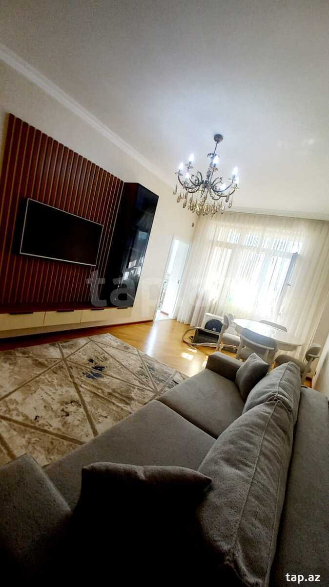 2-otaqlı yeni tikili, Həzi Aslanov m., 70 m²