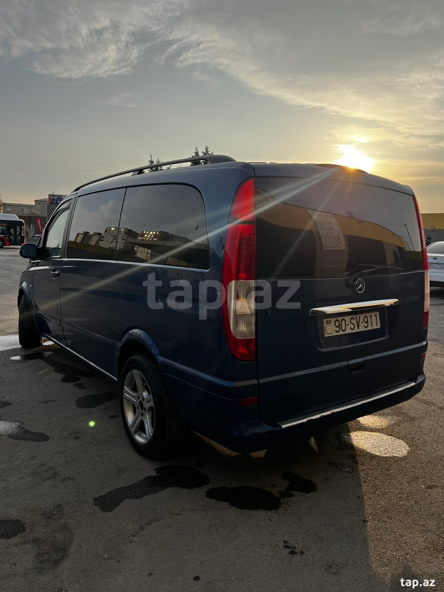 Mercedes Vito 115, 2004 il (2)