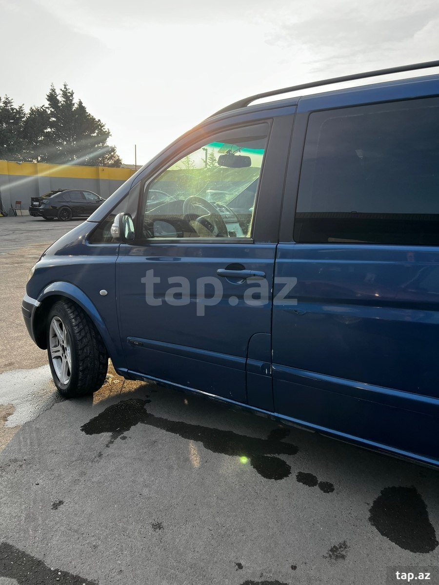 Mercedes Vito 115, 2004 il (8)