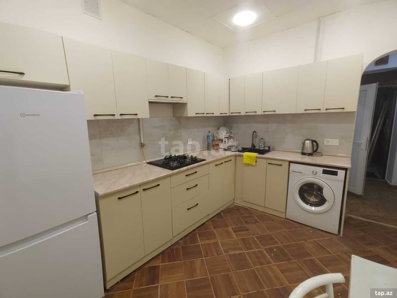 2-otaqlı mənzil kirayə verilir, Elmlər Akademiyası m., 65 m² (9)