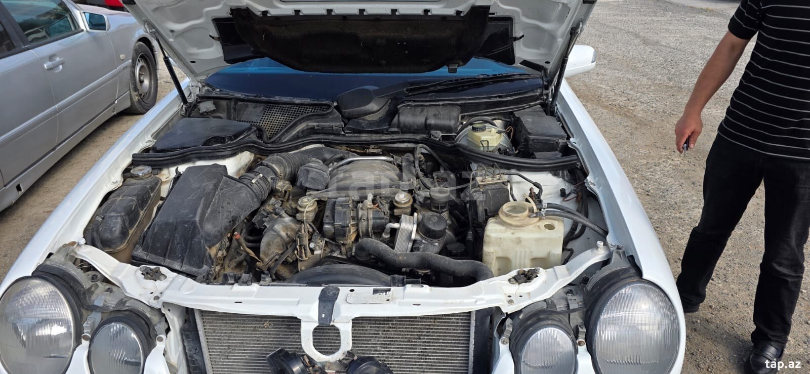 Mercedes E 240, 2001 il (5)