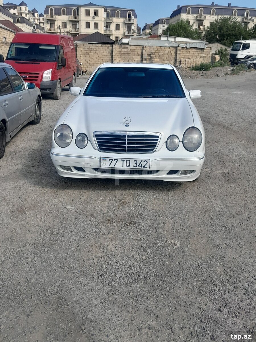 Mercedes E 240, 2001 il (11)