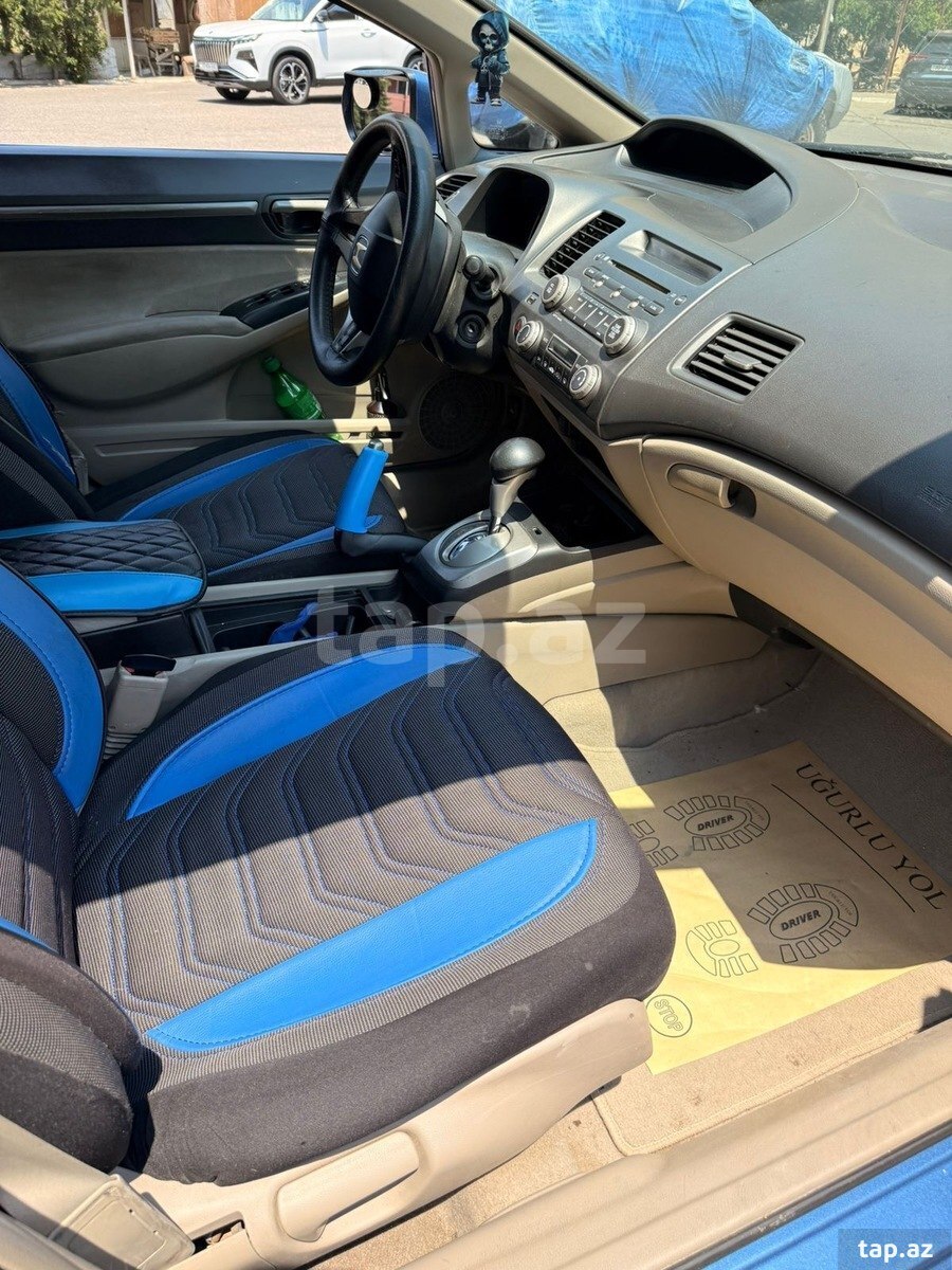 Honda Civic, 2010 il (2)