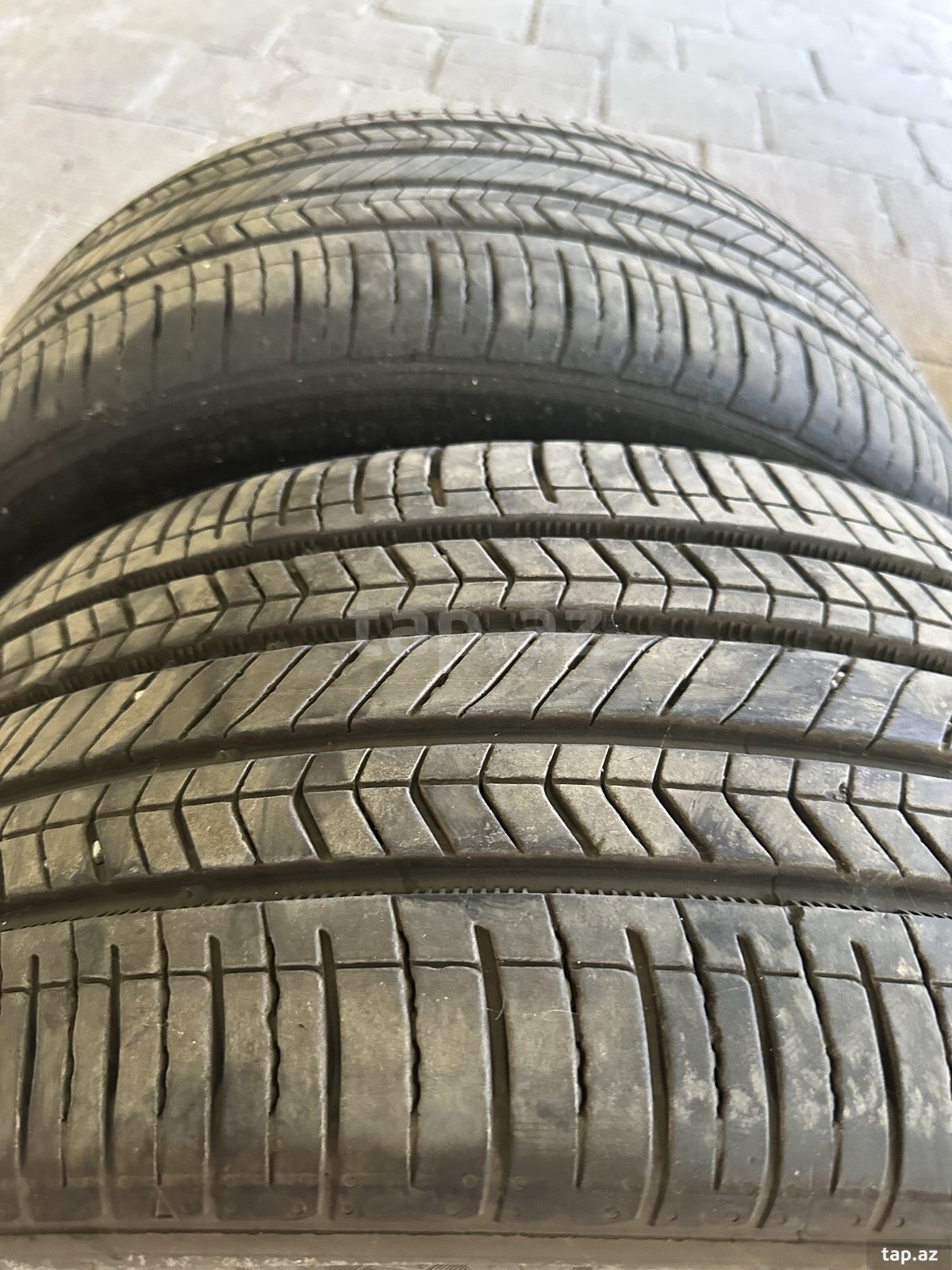 Kumho Solus təkərləri 245/40 R19 (9)
