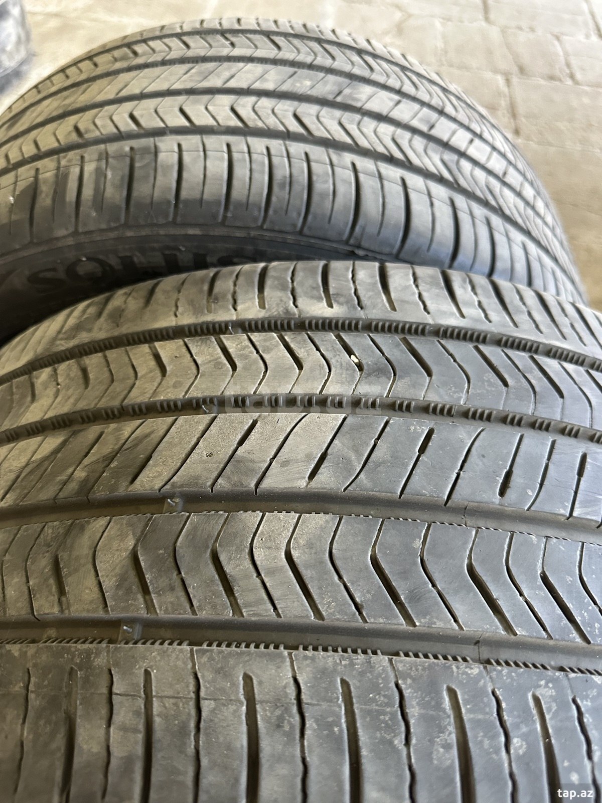 Kumho Solus təkərləri 245/40 R19 (8)