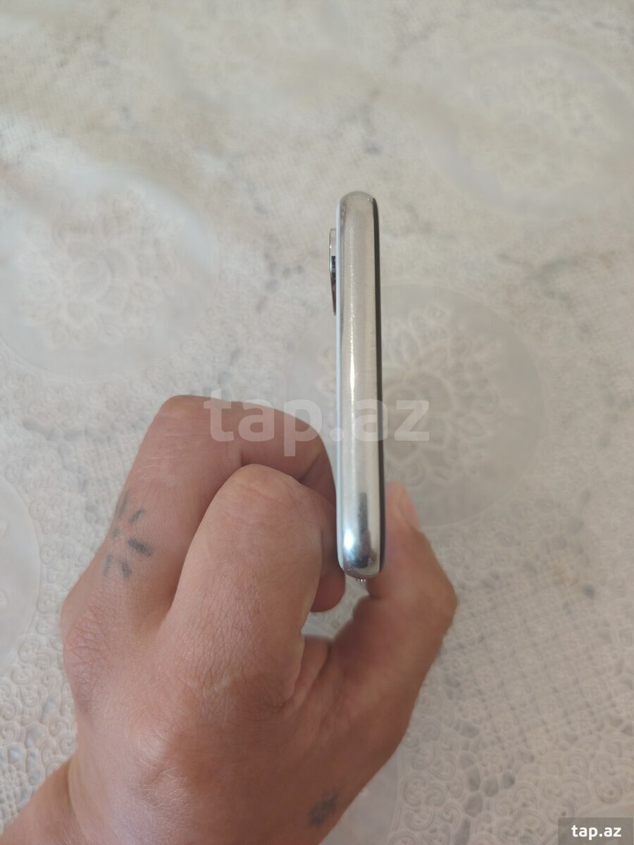 Apple iPhone X Silver 64GB/3GB (6)