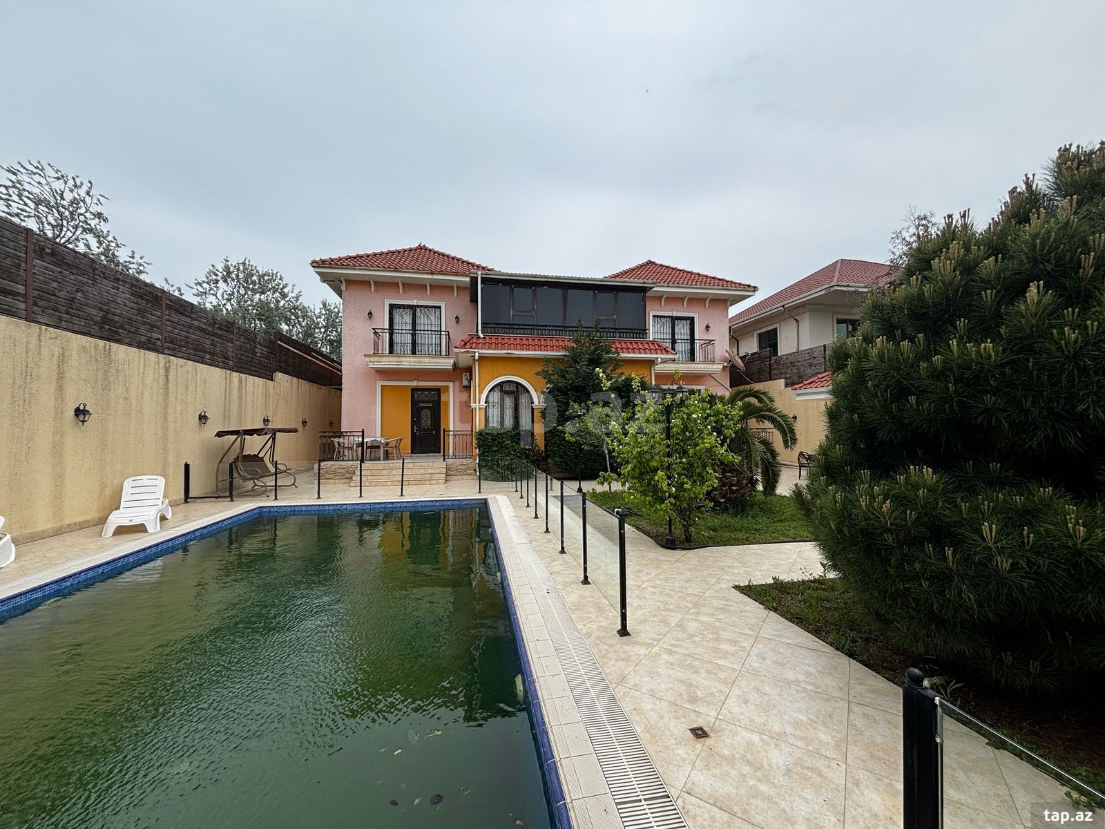 Bağ evi, Şüvəlan qəs.