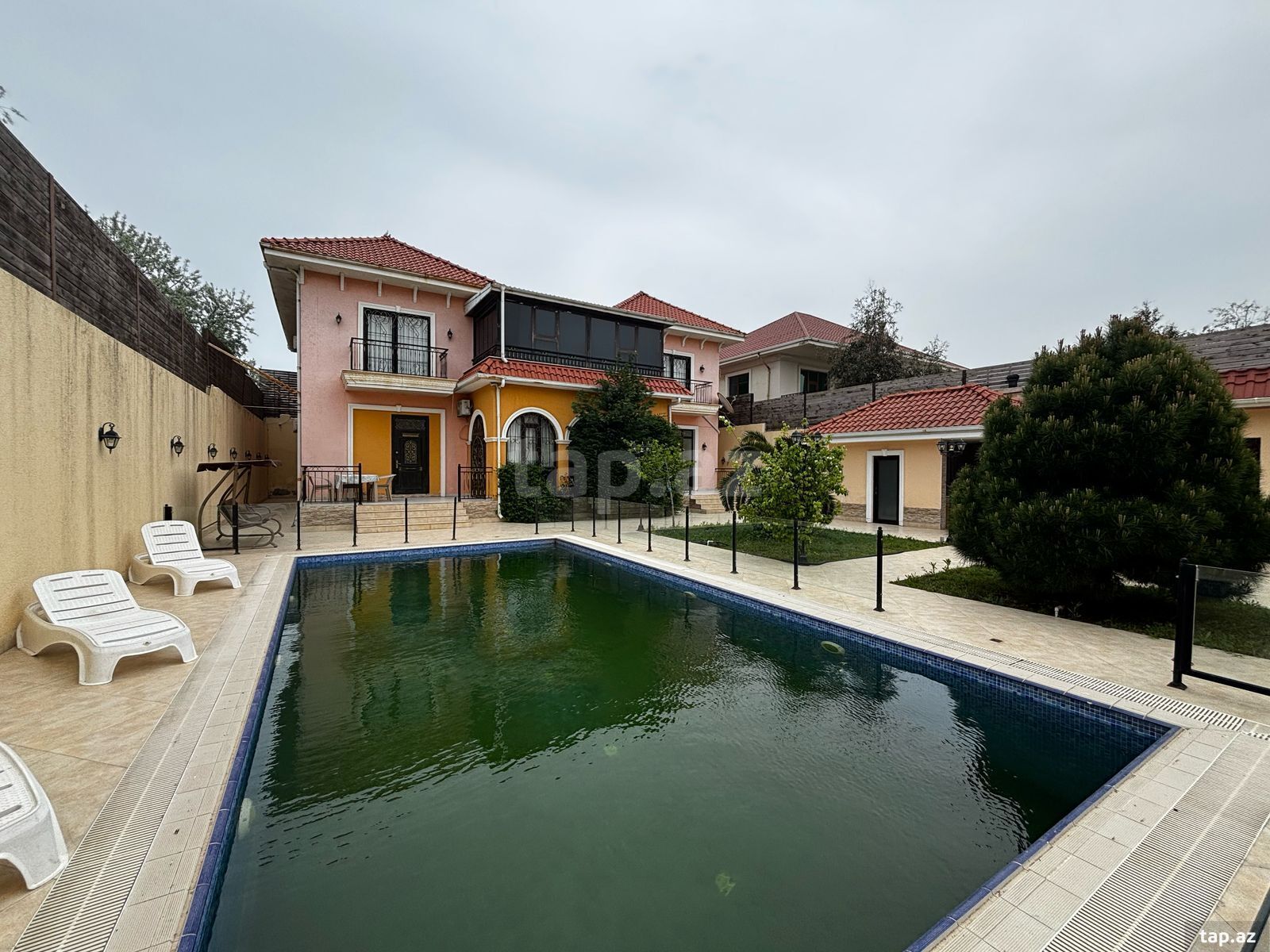 Bağ evi, Şüvəlan qəs. (2)