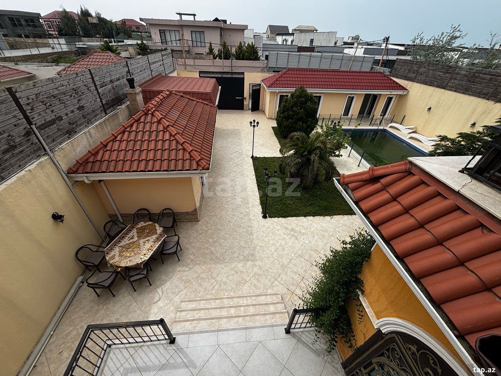 Bağ evi, Şüvəlan qəs. (15)