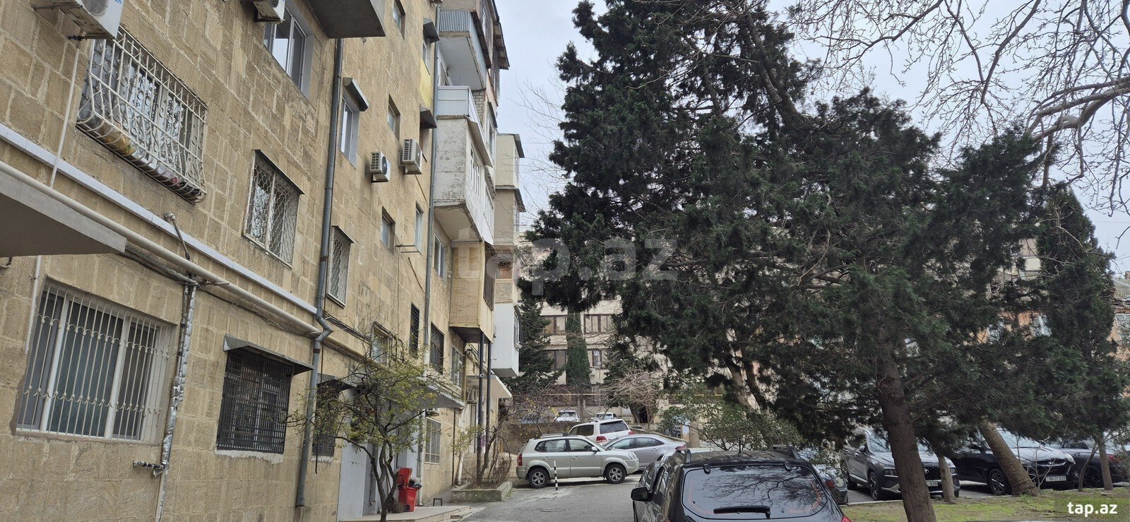 3-otaqlı mənzil, Mikayıl Müşviq küç., 85 m²