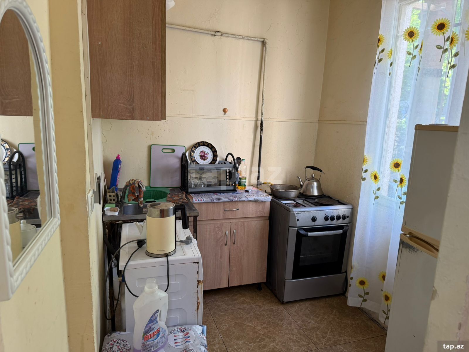 2-otaqlı mənzil kirayə verilir, Memar Əcəmi m., 72 m²