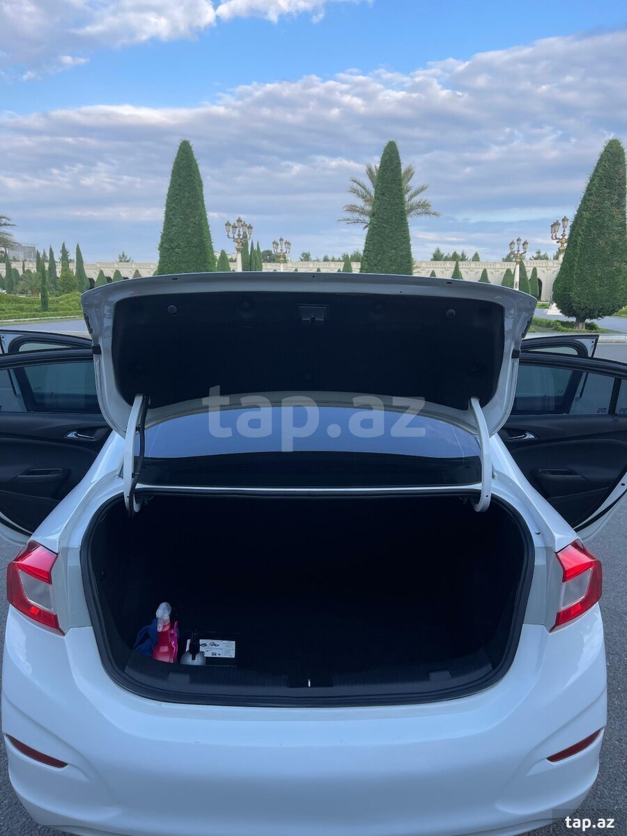 Chevrolet Cruze, 2016 il (3)
