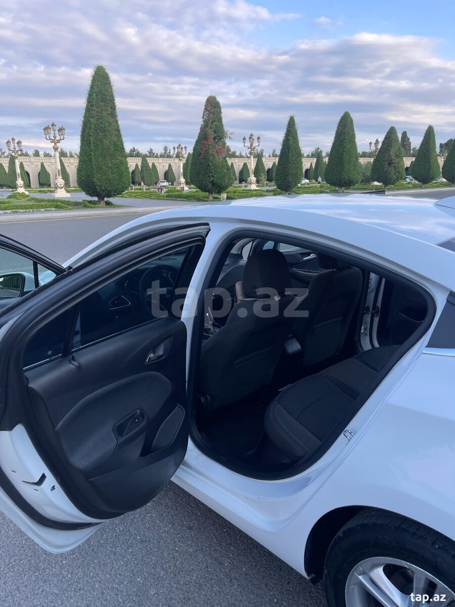 Chevrolet Cruze, 2016 il (6)