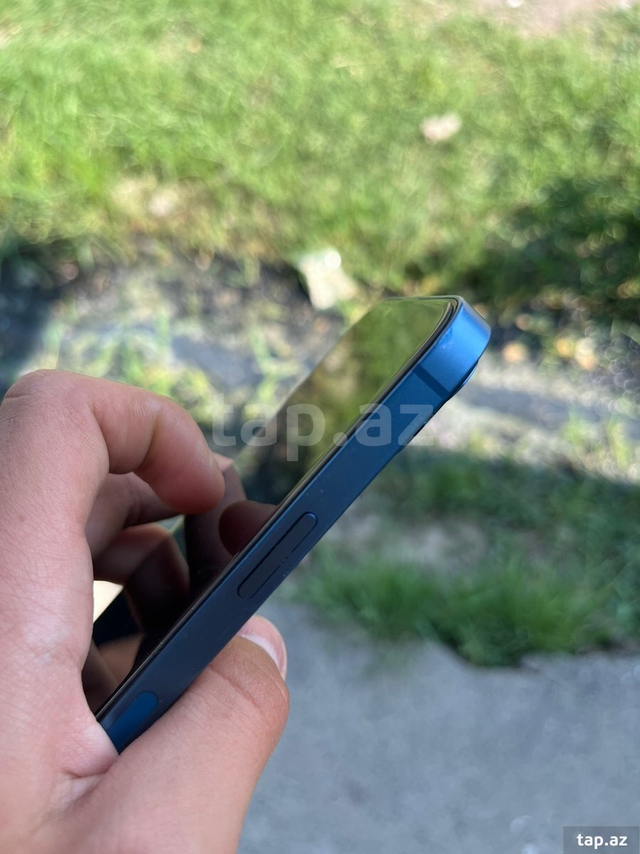 Apple iPhone 13 Blue 128GB/4GB (3)