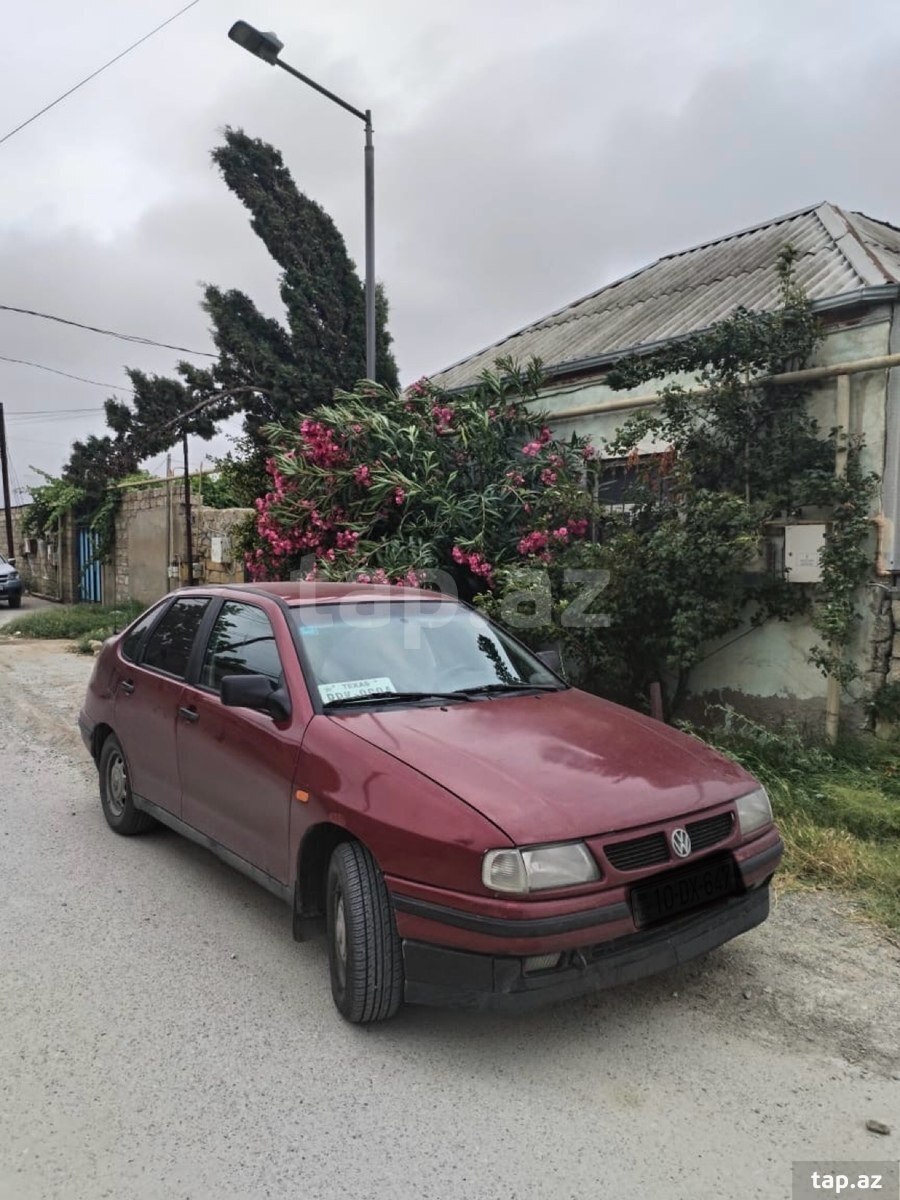 Volkswagen Polo, 1995 il (3)