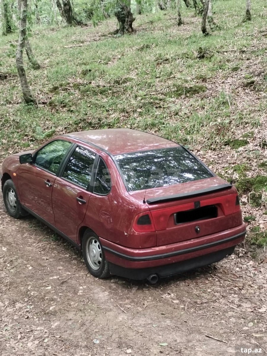 Volkswagen Polo, 1995 il (5)