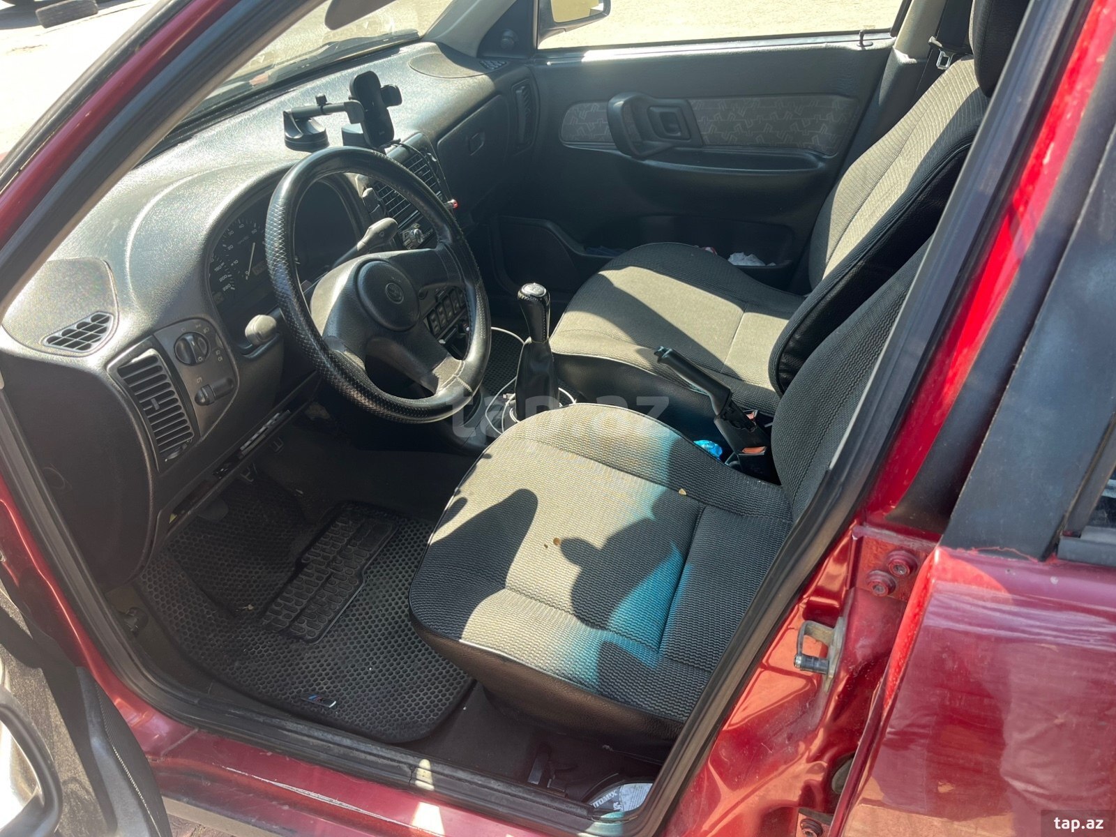 Volkswagen Polo, 1995 il (10)