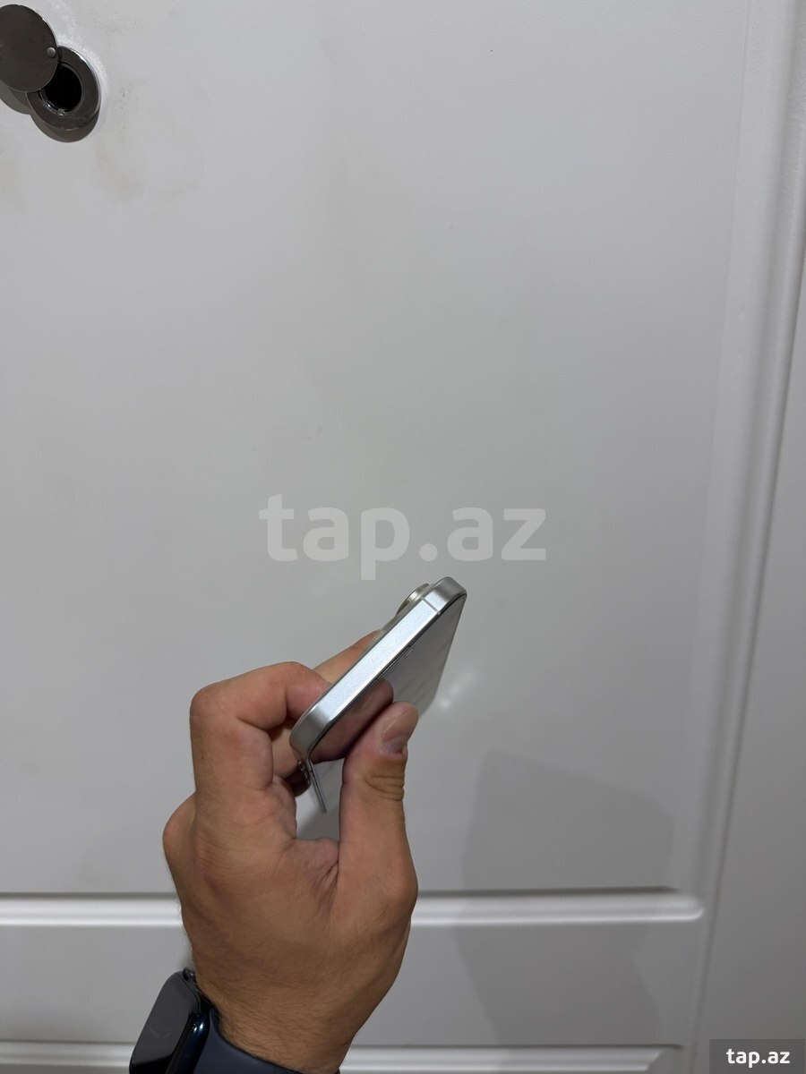 Apple iPhone 16 Pro White Titanium 128GB/8GB (6)