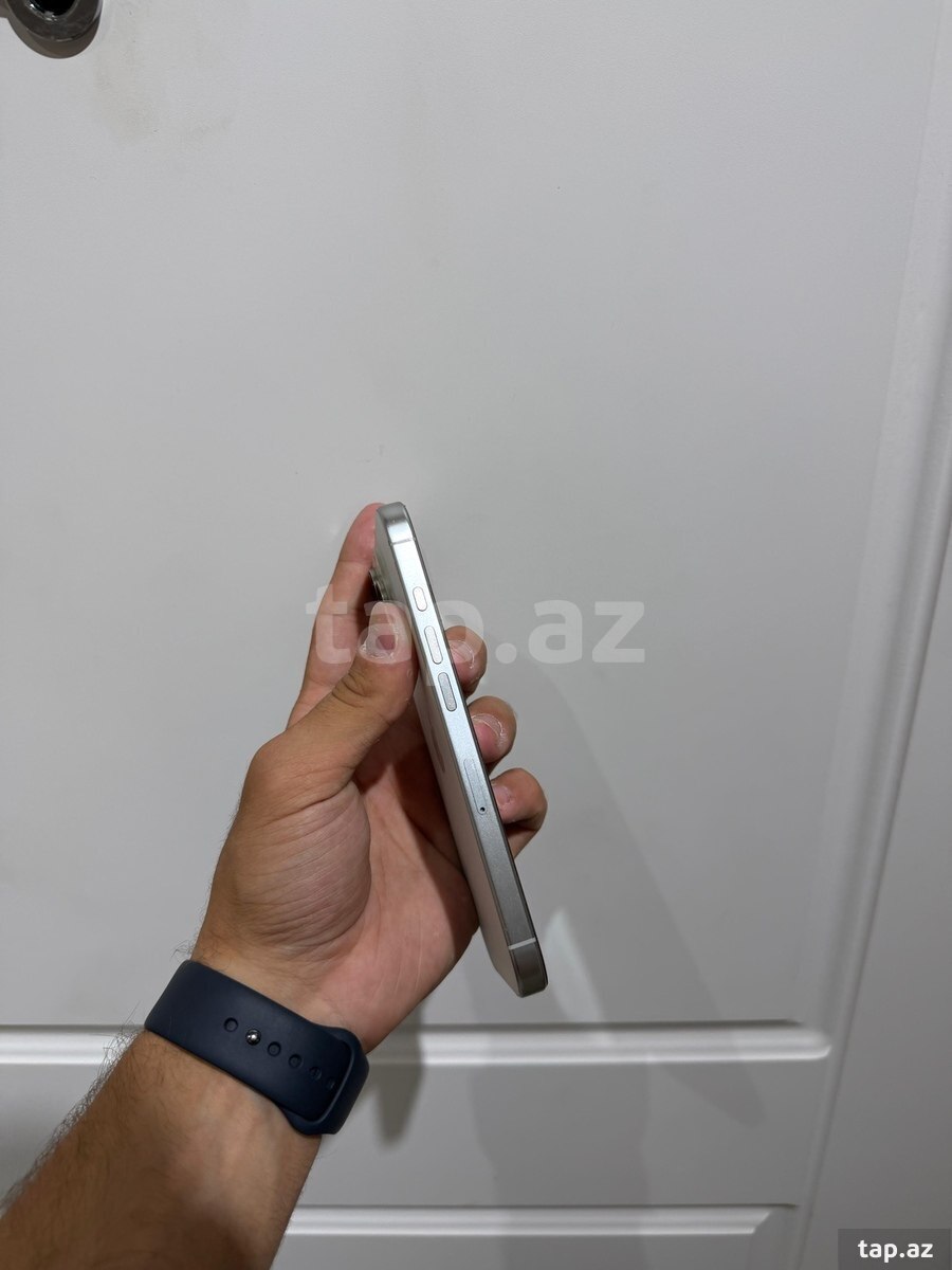 Apple iPhone 16 Pro White Titanium 128GB/8GB (4)