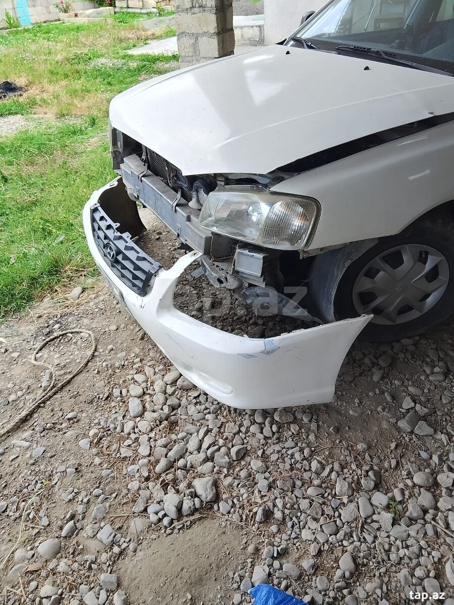 Hyundai Accent, 2001 il