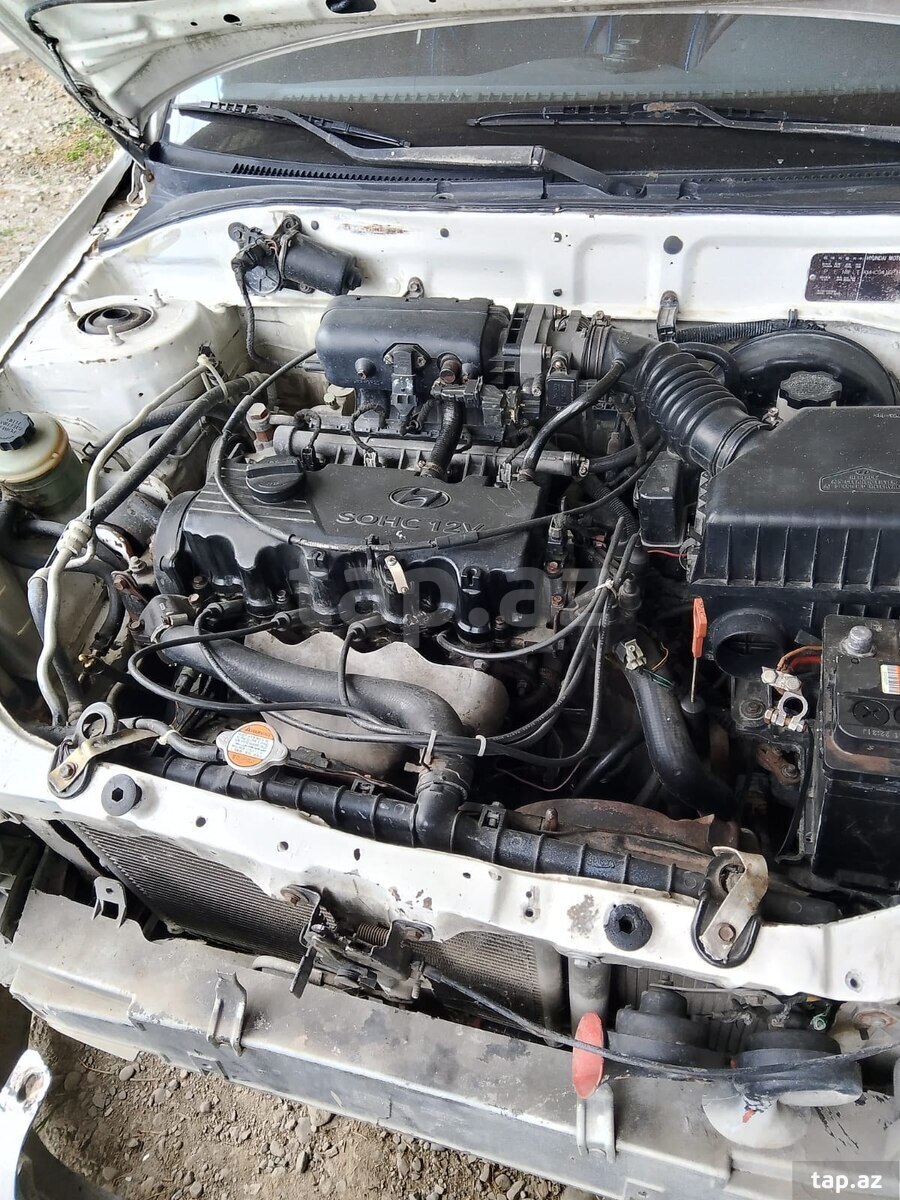 Hyundai Accent, 2001 il (3)
