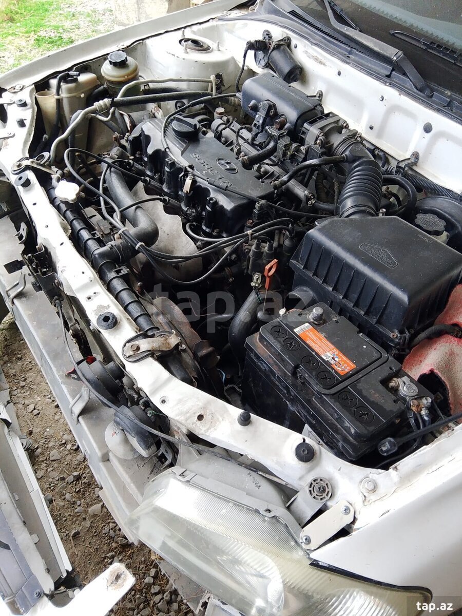 Hyundai Accent, 2001 il (4)