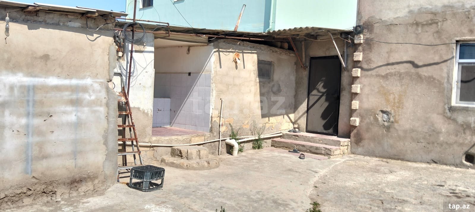 Həyət evi, Saray qəs. (3)