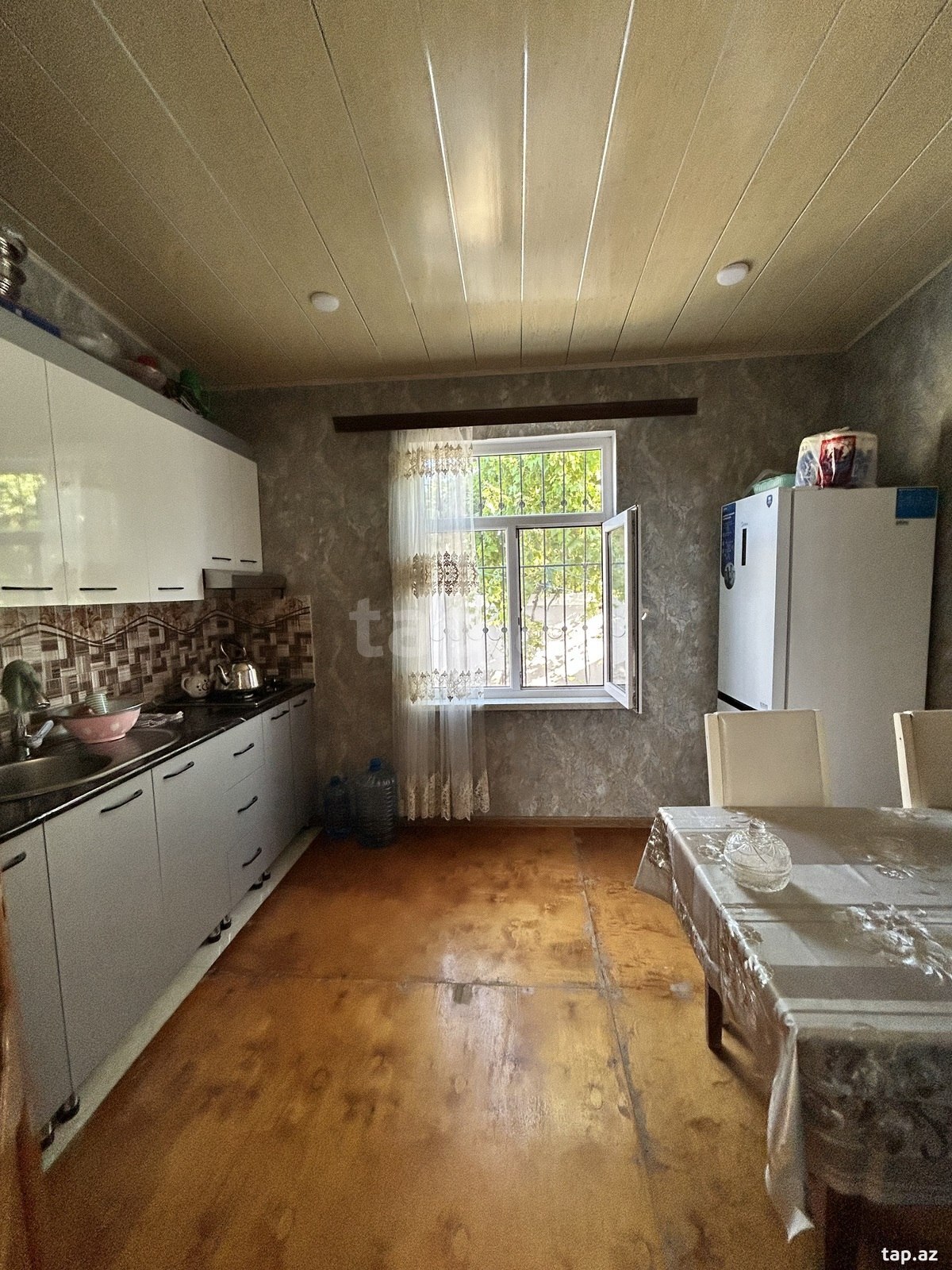 Həyət evi, Binə qəs. (9)