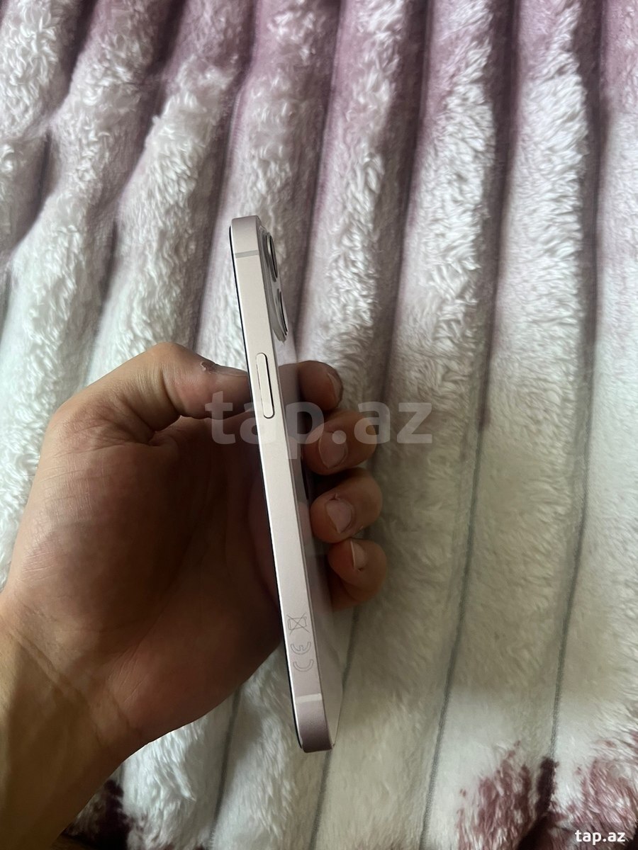 Apple iPhone 13 Pink 128GB/4GB (2)