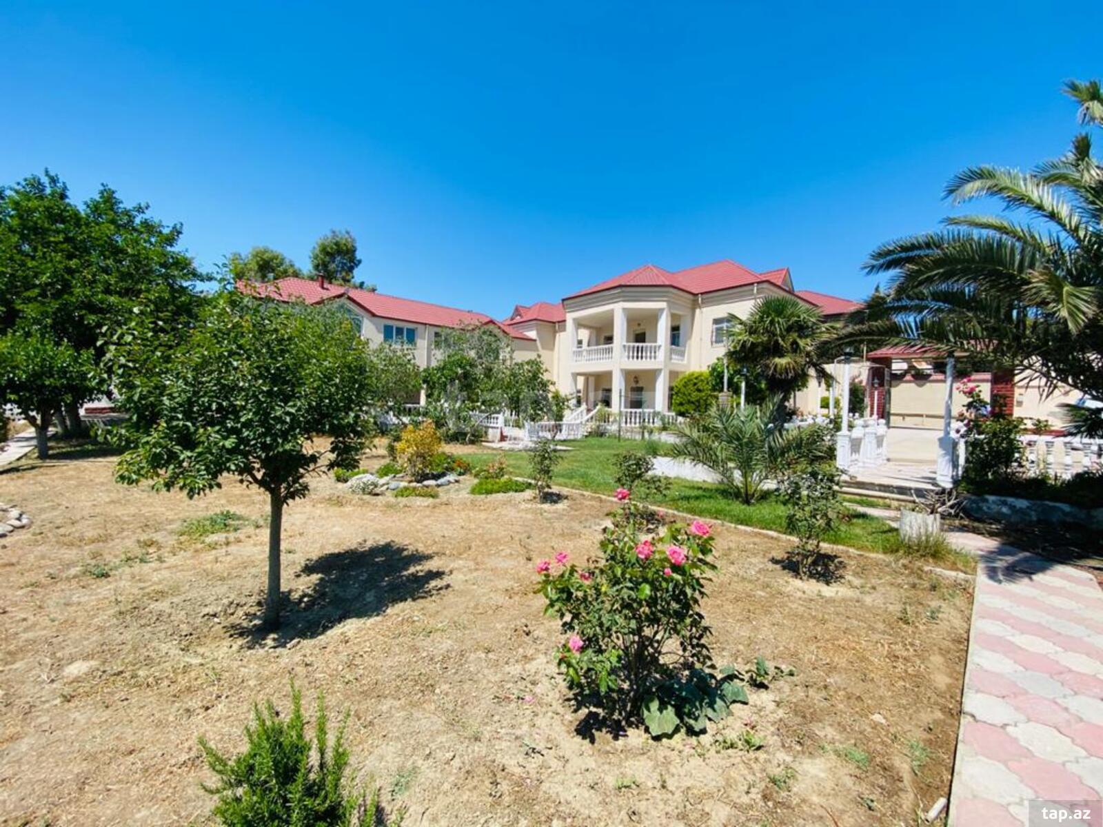 Bağ evi, Şüvəlan qəs. (9)