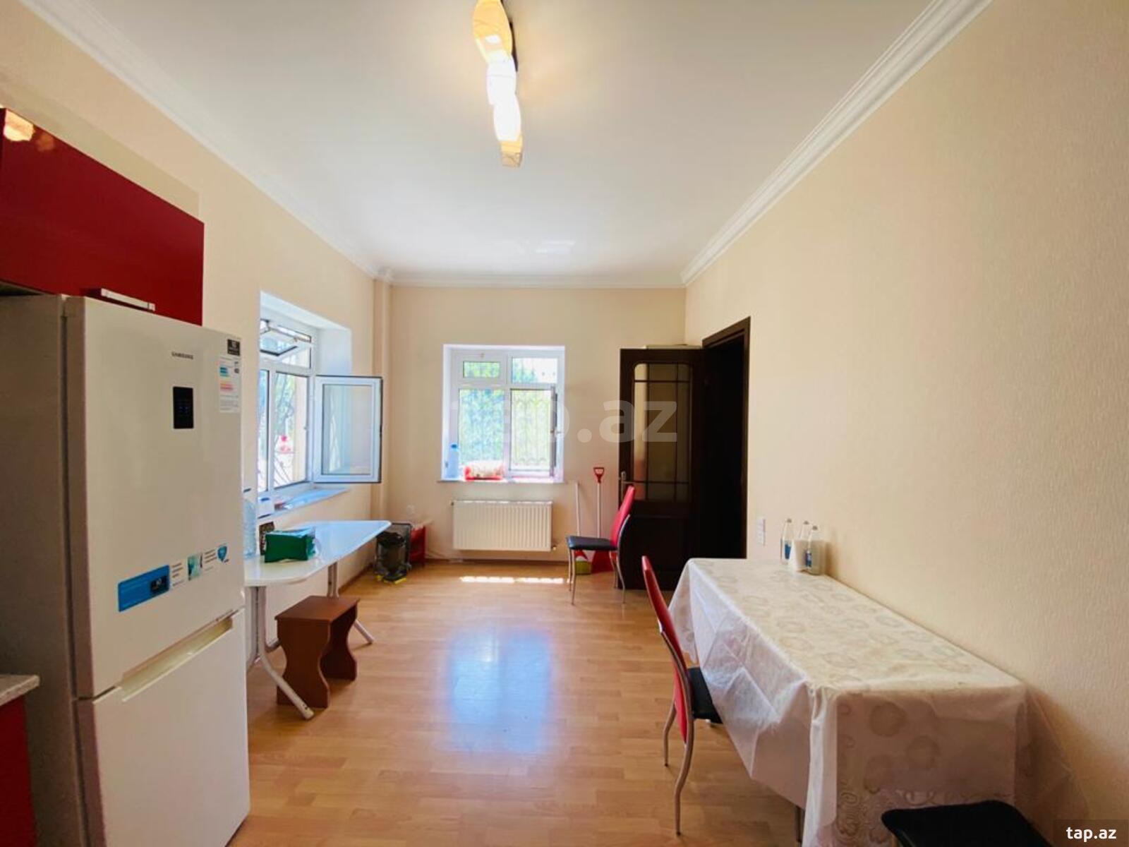 Bağ evi, Şüvəlan qəs. (28)