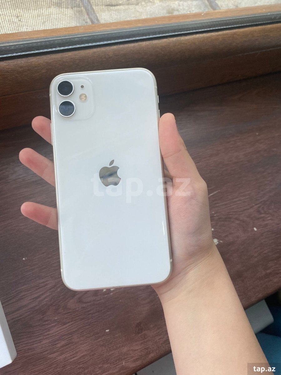 Apple iPhone 11 White 128GB/4GB (2)