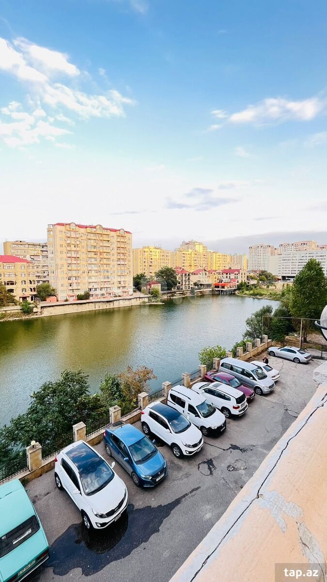 3-otaqlı yeni tikili, İnşaatçılar m., 180 m² (2)