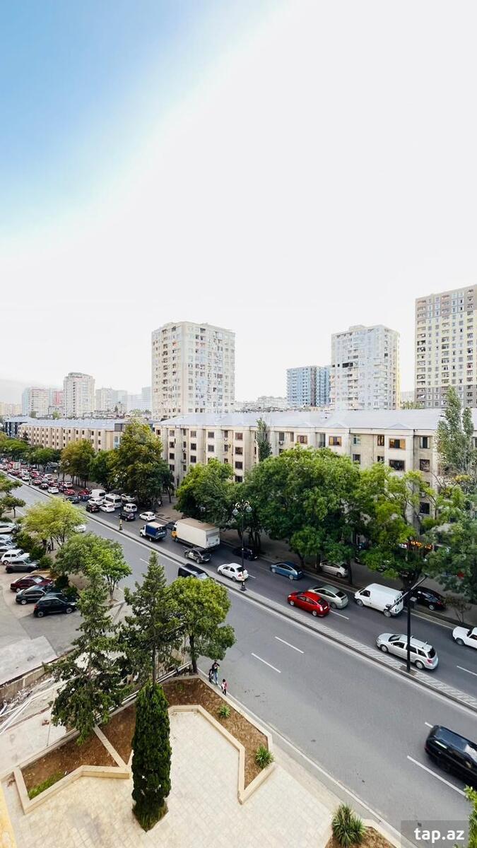 3-otaqlı yeni tikili, İnşaatçılar m., 180 m² (3)