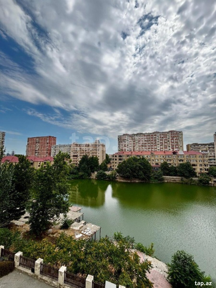 3-otaqlı yeni tikili, İnşaatçılar m., 180 m² (9)