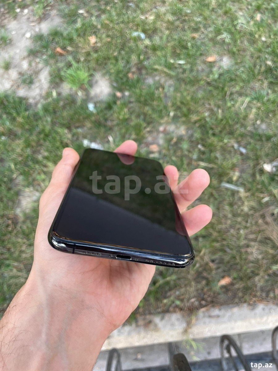 Apple iPhone 11 Pro Max Space Gray 256GB/4GB (7)