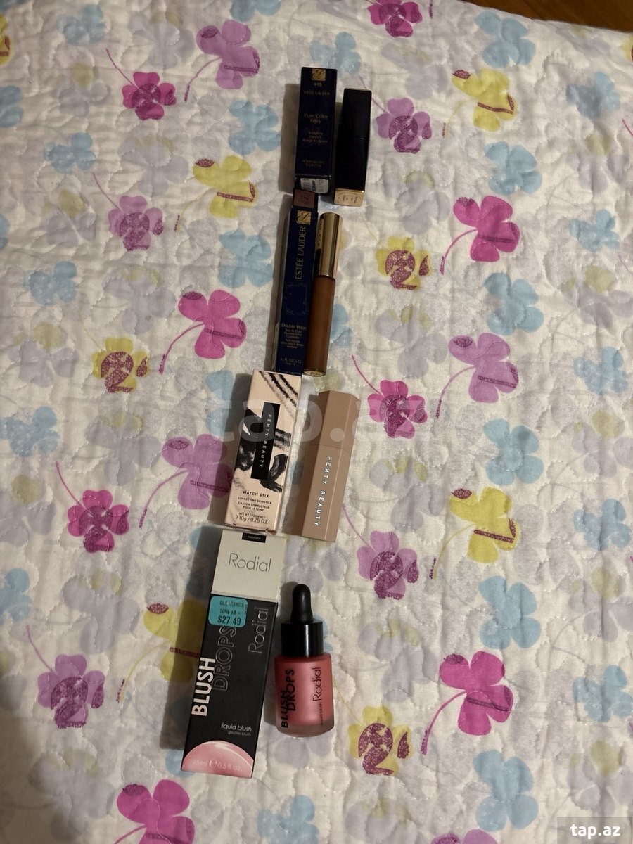 Estée Lauder, Fenty Beauty, Radial kosmetika dəsti 