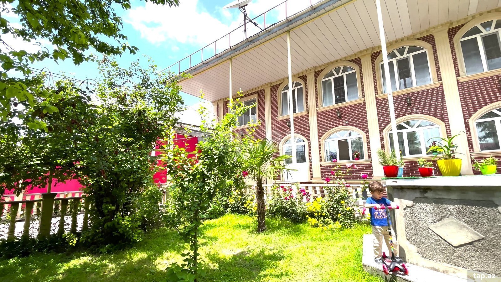 Həyət evi kirayə verilir, Şəki ş. (3)