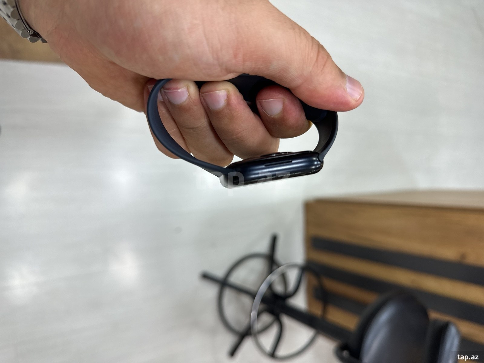 Apple Watch Series 8 Aluminum Midnight 45mm (3)