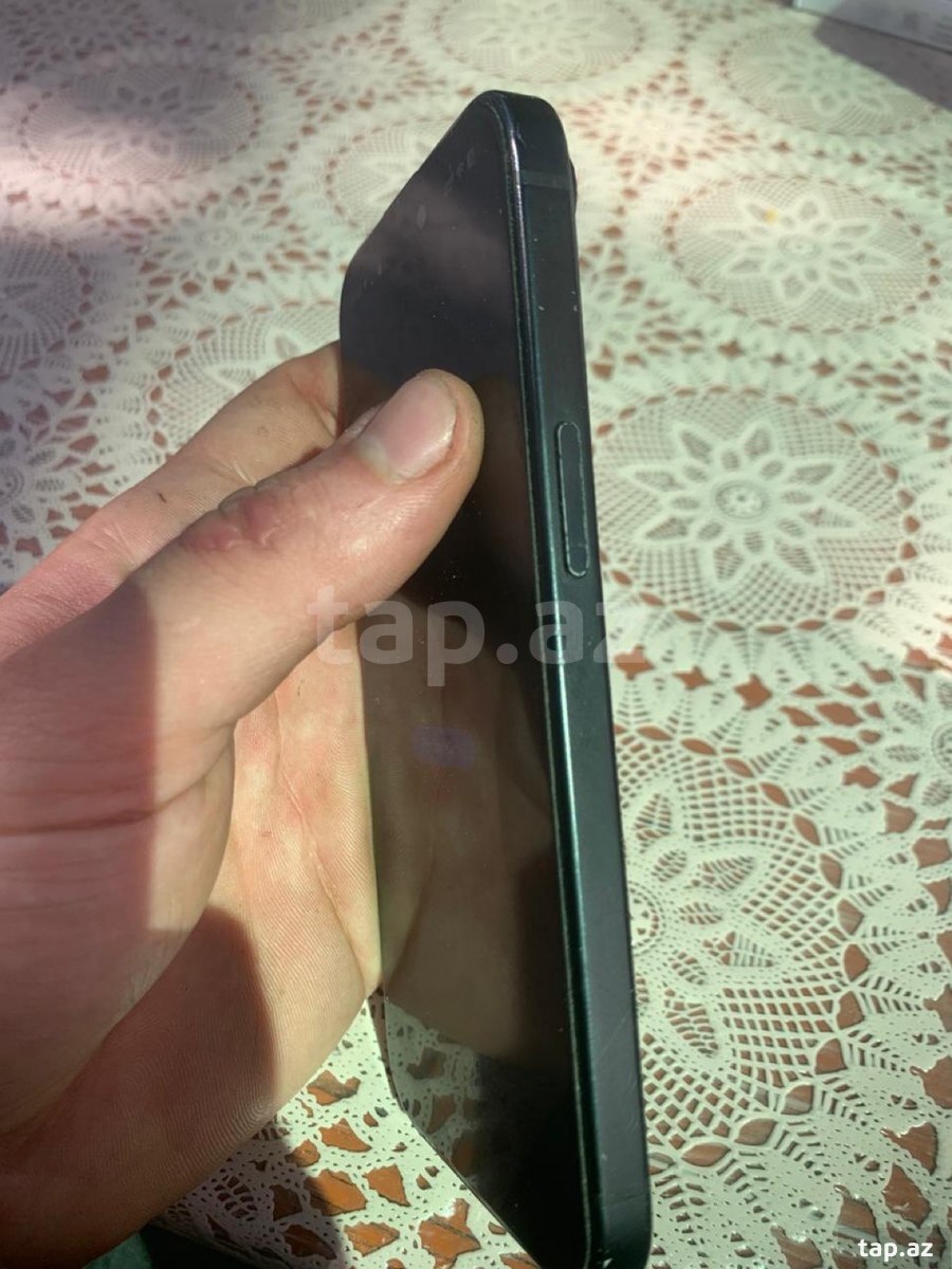 Apple iPhone 15 Black 128GB/6GB (5)