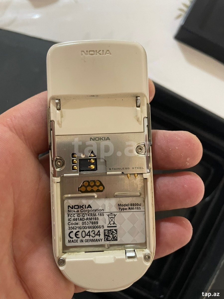 Nokia 8800 Sirocco Silver (10)