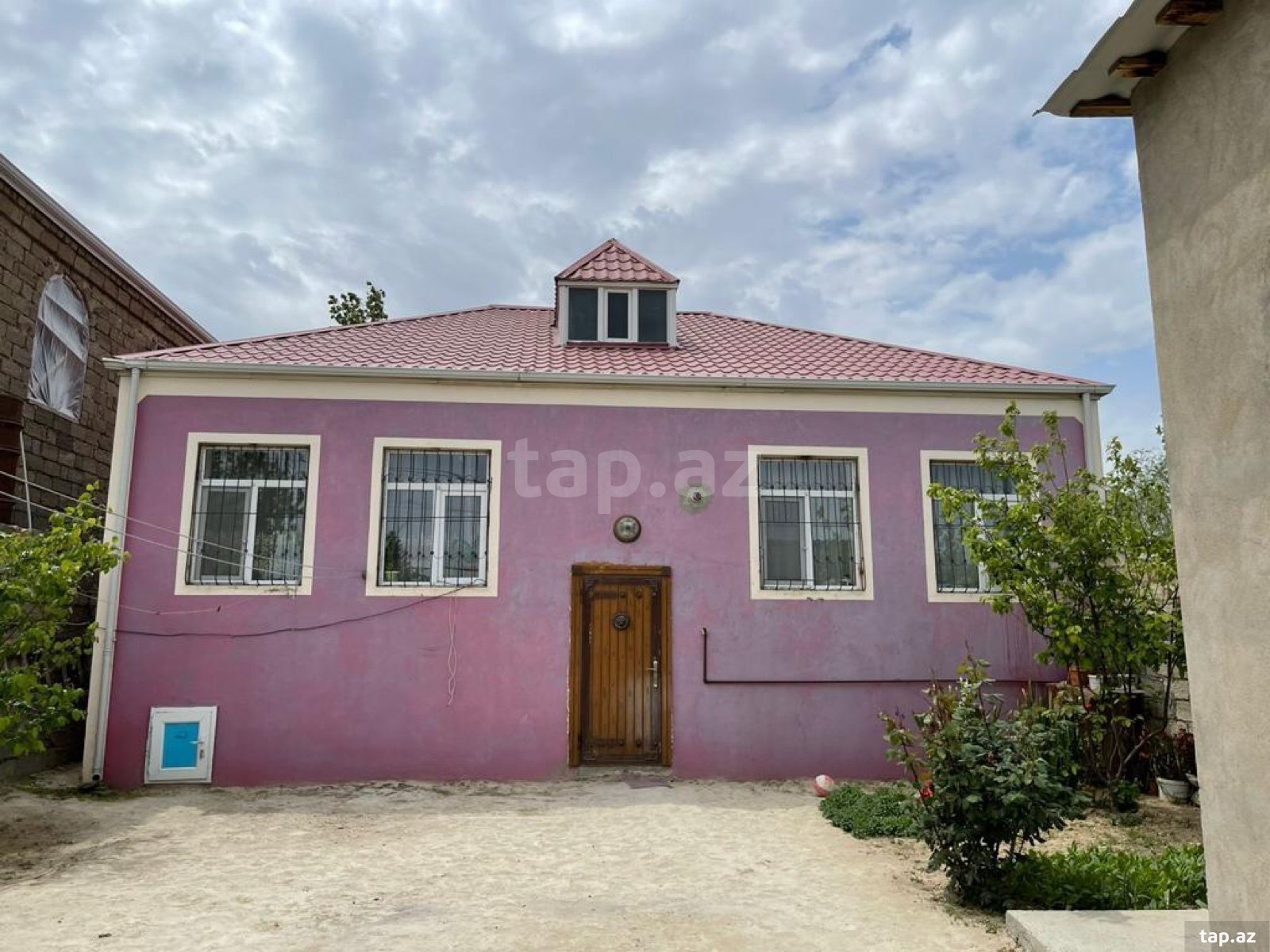 Həyət evi, Ramana qəs.