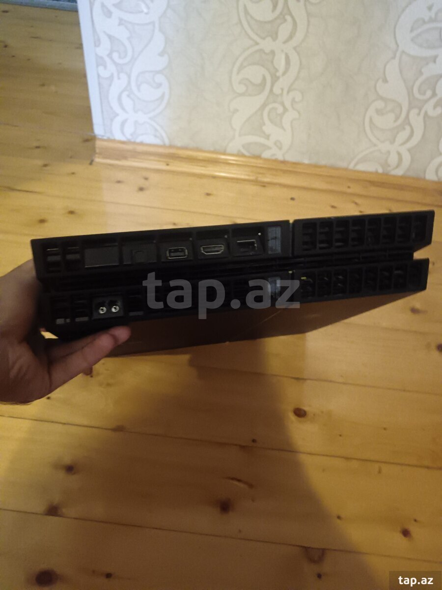 Sony PlayStation 4 1TB  (5)
