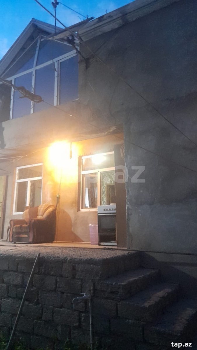 Həyət evi, Bülbülə qəs. (3)