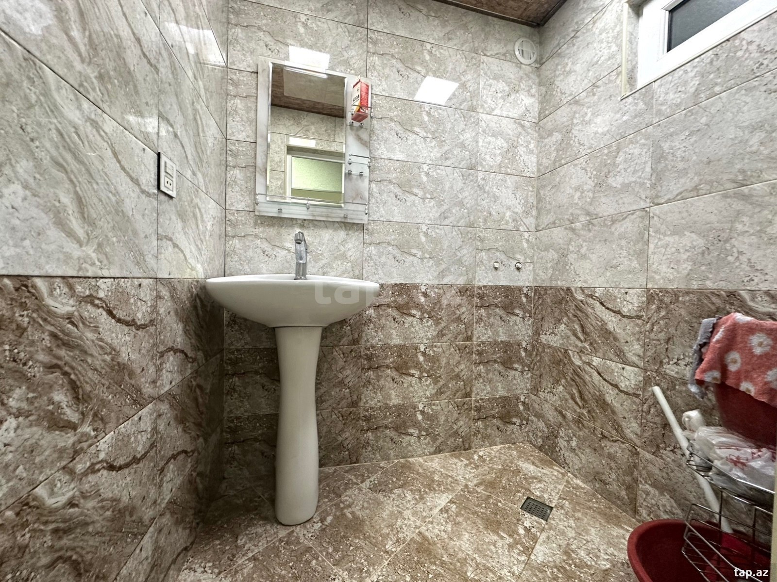 2-otaqlı mənzil kirayə verilir, Məmmədəli Şərifli küç., 50 m² (15)