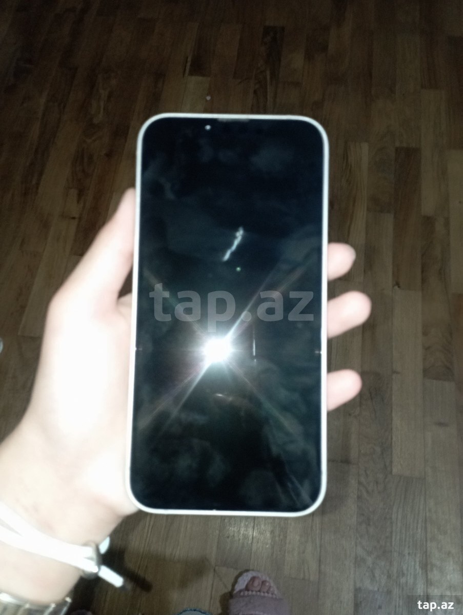 Apple iPhone 16e White 128GB/8GB (3)